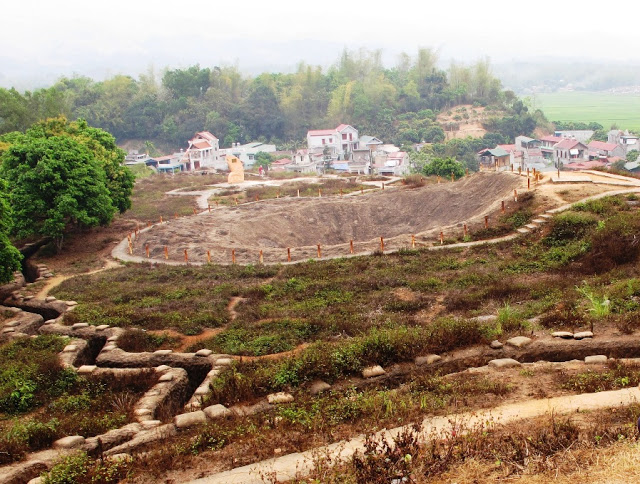 ancien-champ-de-batille-a-dienbienphu-vietnam