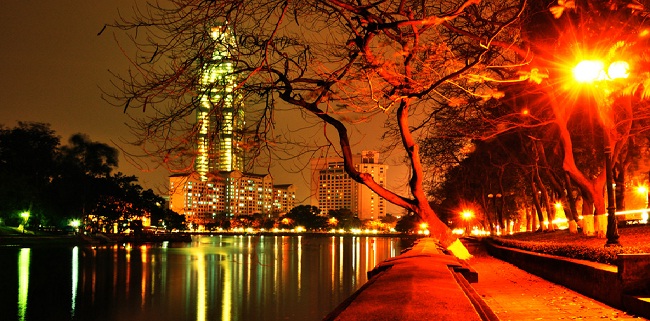 beaute-de-hanoi-dan-la-nuit