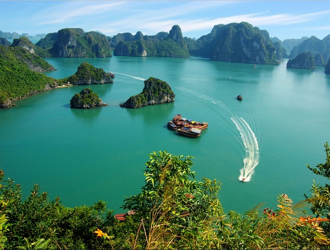 belle-vue-a-la-baie-dhalong-vietnam
