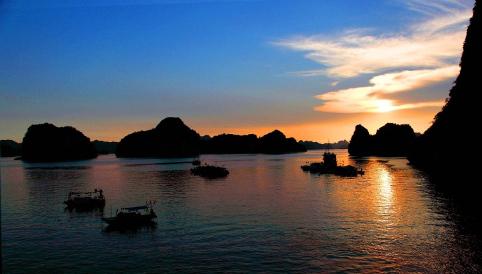magnifique-baie-halong-vietnam