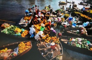 marche-sur-eau-vietnam
