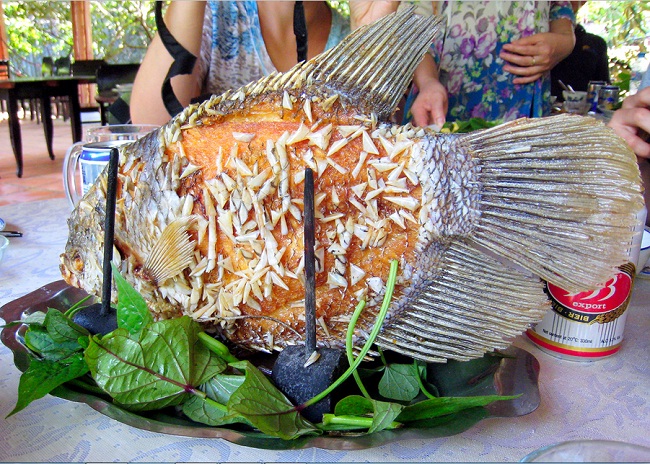 poisson-frite-mytho-vietnam