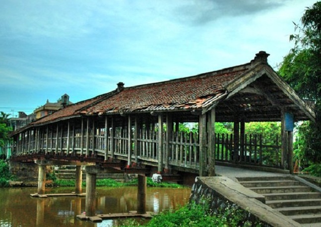 el-tradicional-ninh-binh-bridge-photos-halong-terrestrial