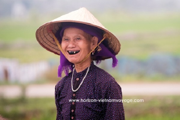 vieille-femme-a-maichau