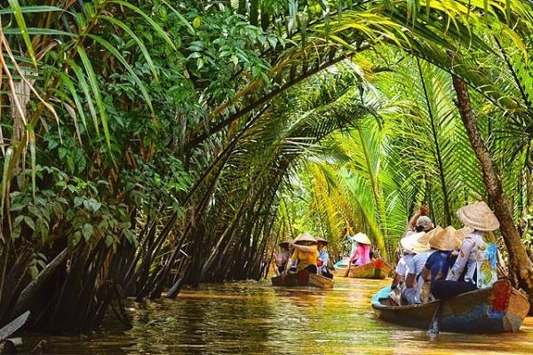 paseo en arroyos ben tre Vietnam