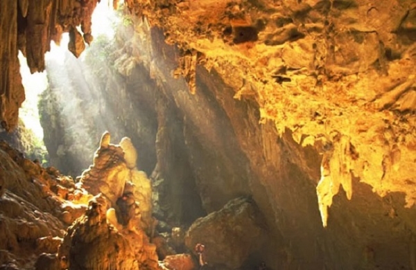 cueva de dios mai chau hoa binh vietnam