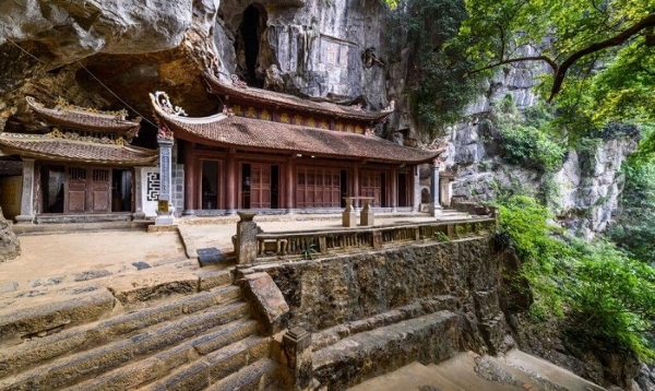 la pagoda de bich dong ninh binh vietnam