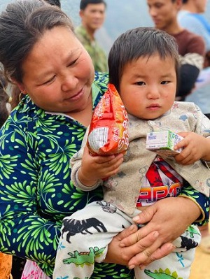 Provincia de Yen Bai, pueblo de Laos9 Viaje humanitario en diciembre de 2020