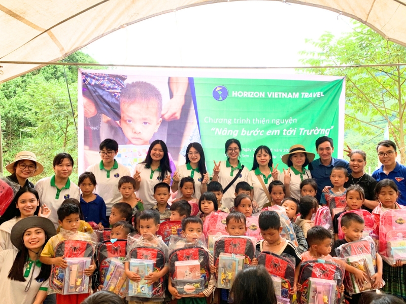 Horizonte Vietnam ofrece importantes donaciones para apoyar a los niños en su trayectoria escolar